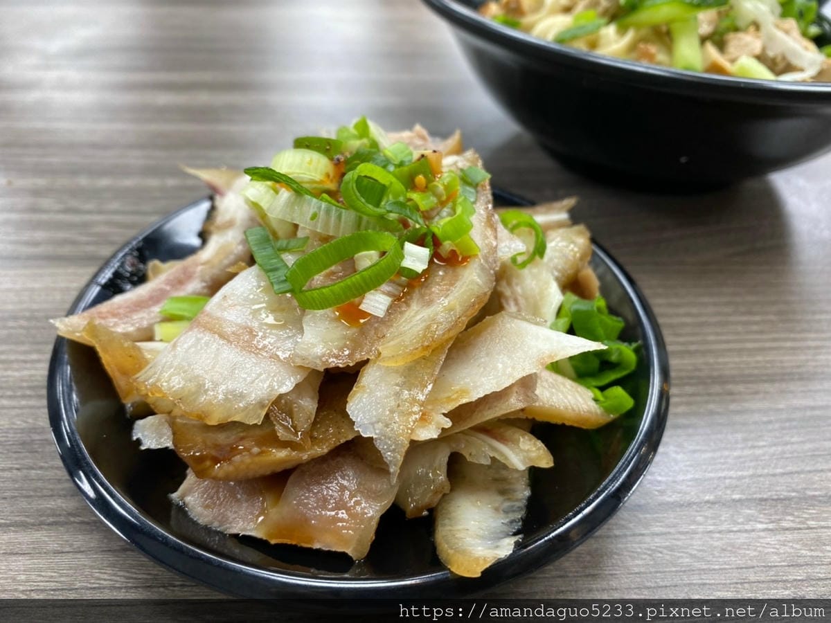 食記-台北市信義區新娘子麵館(忠孝店)信義區樸實簡單的