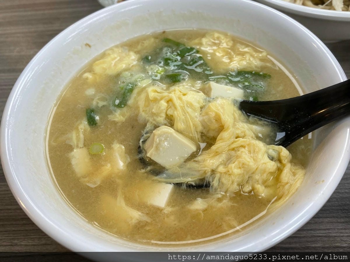 食記-台北市信義區新娘子麵館(忠孝店)信義區樸實簡單的