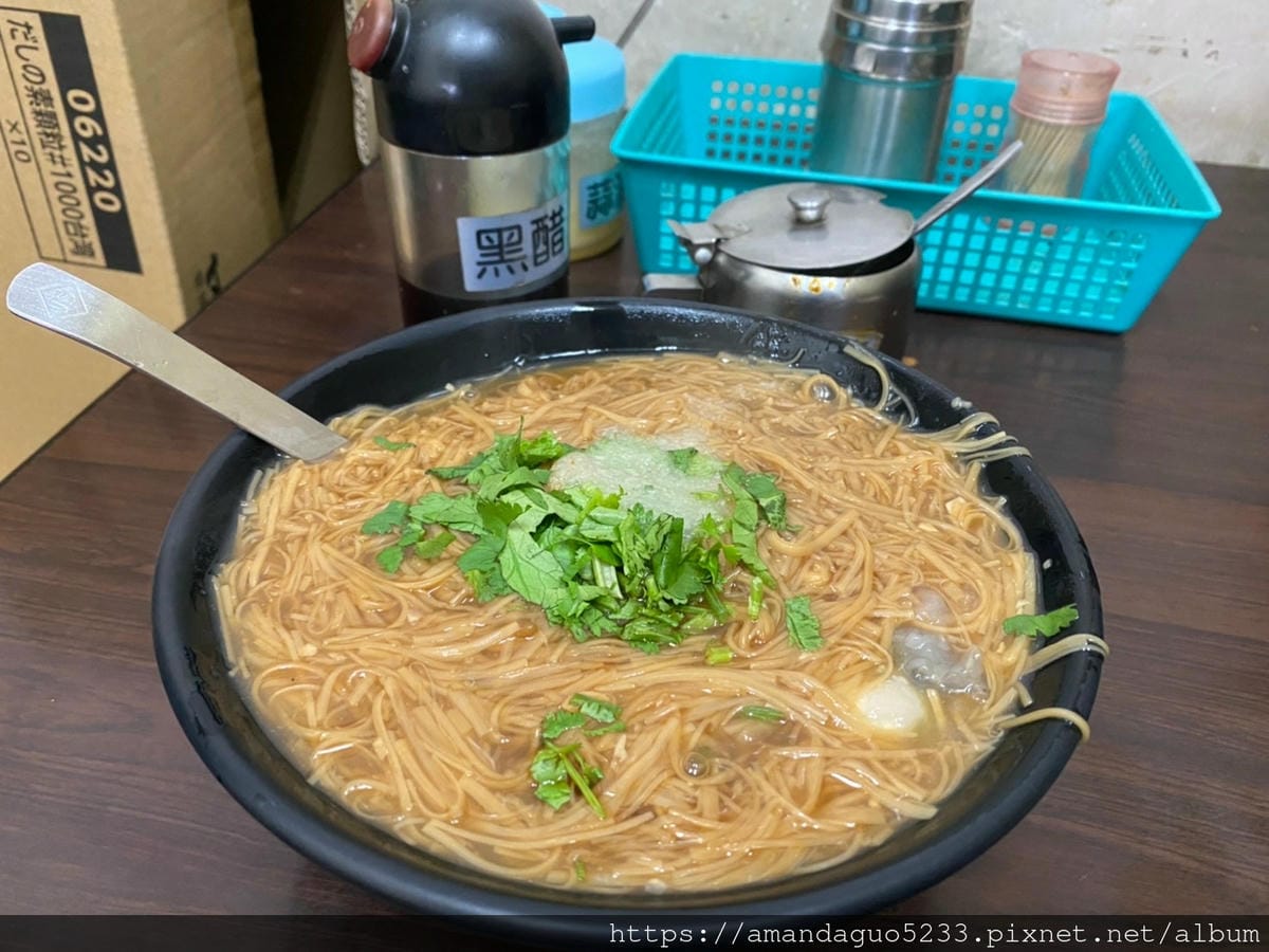 食記-台北市大安區樂業麵線六張犁站人氣麵線店,料多味濃