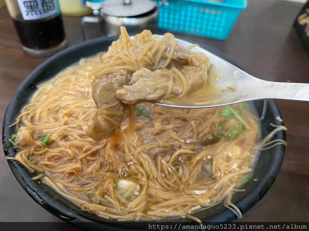 食記-台北市大安區樂業麵線六張犁站人氣麵線店,料多味濃