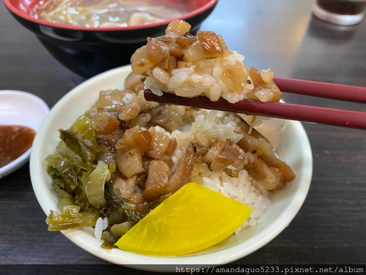 食記-台北市信義區建宏雞肉飯(信義店)市府站下午無休的