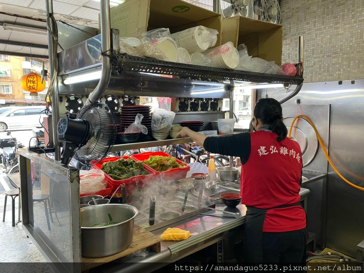 食記-台北市信義區建宏雞肉飯(信義店)市府站下午無休的