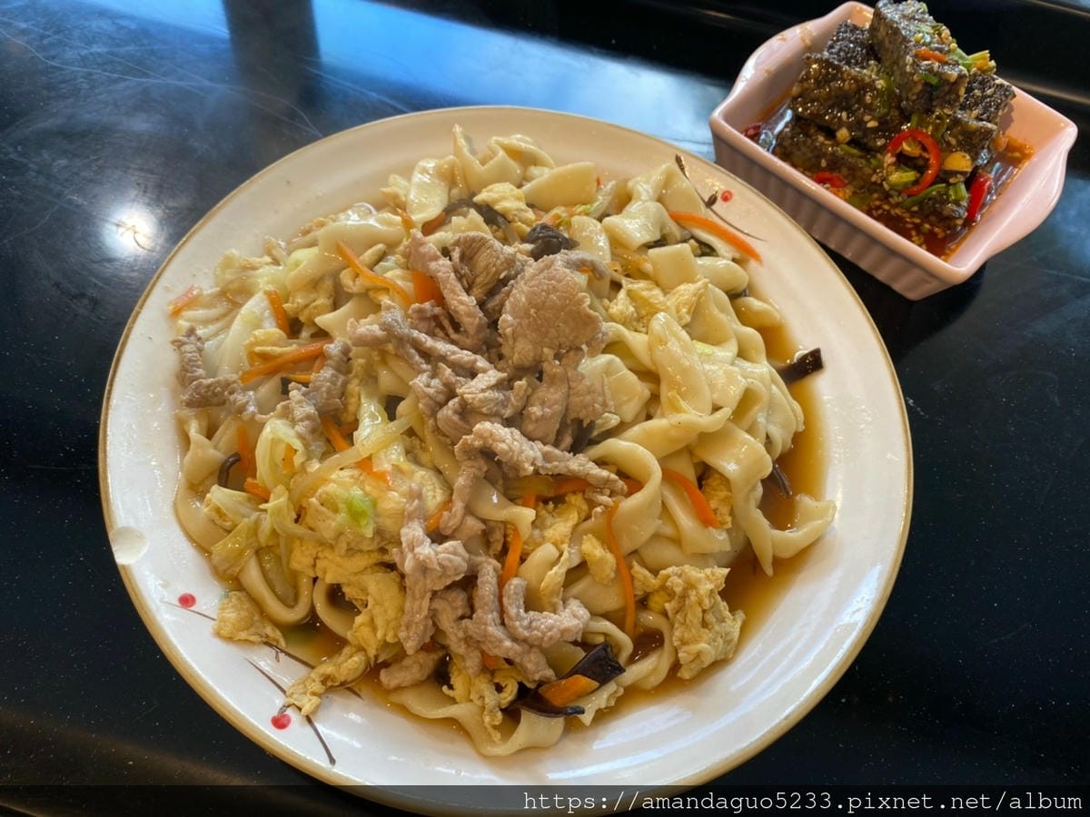食記-台北市大安區四海木須麵忠孝復興站人氣美食,份量夠