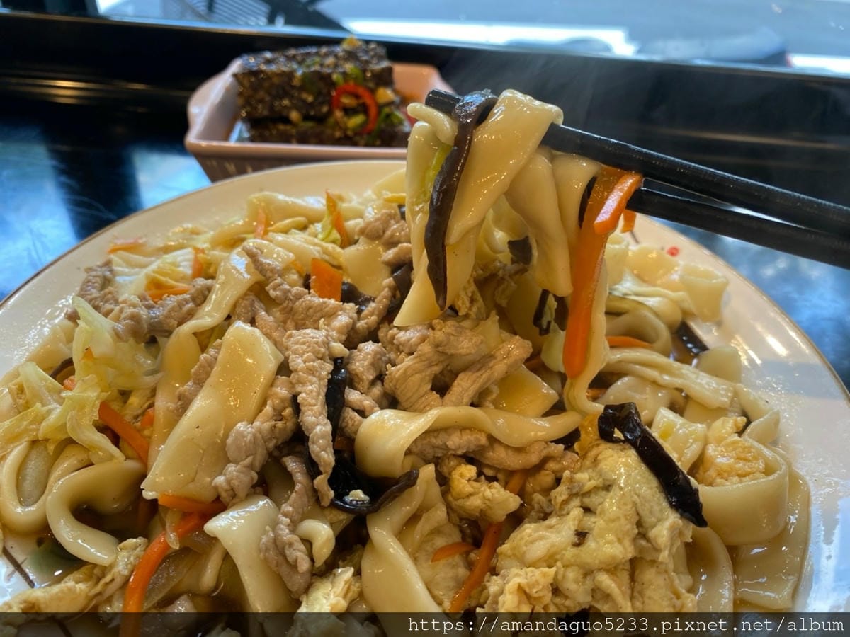 食記-台北市大安區四海木須麵忠孝復興站人氣美食,份量夠