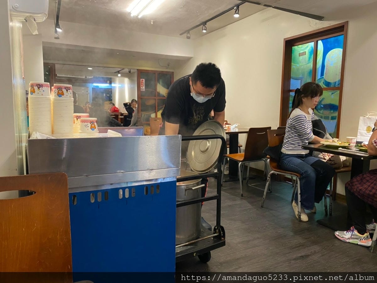 食記-台北市松山區慶城海南雞飯南京復興站超人氣海南雞飯