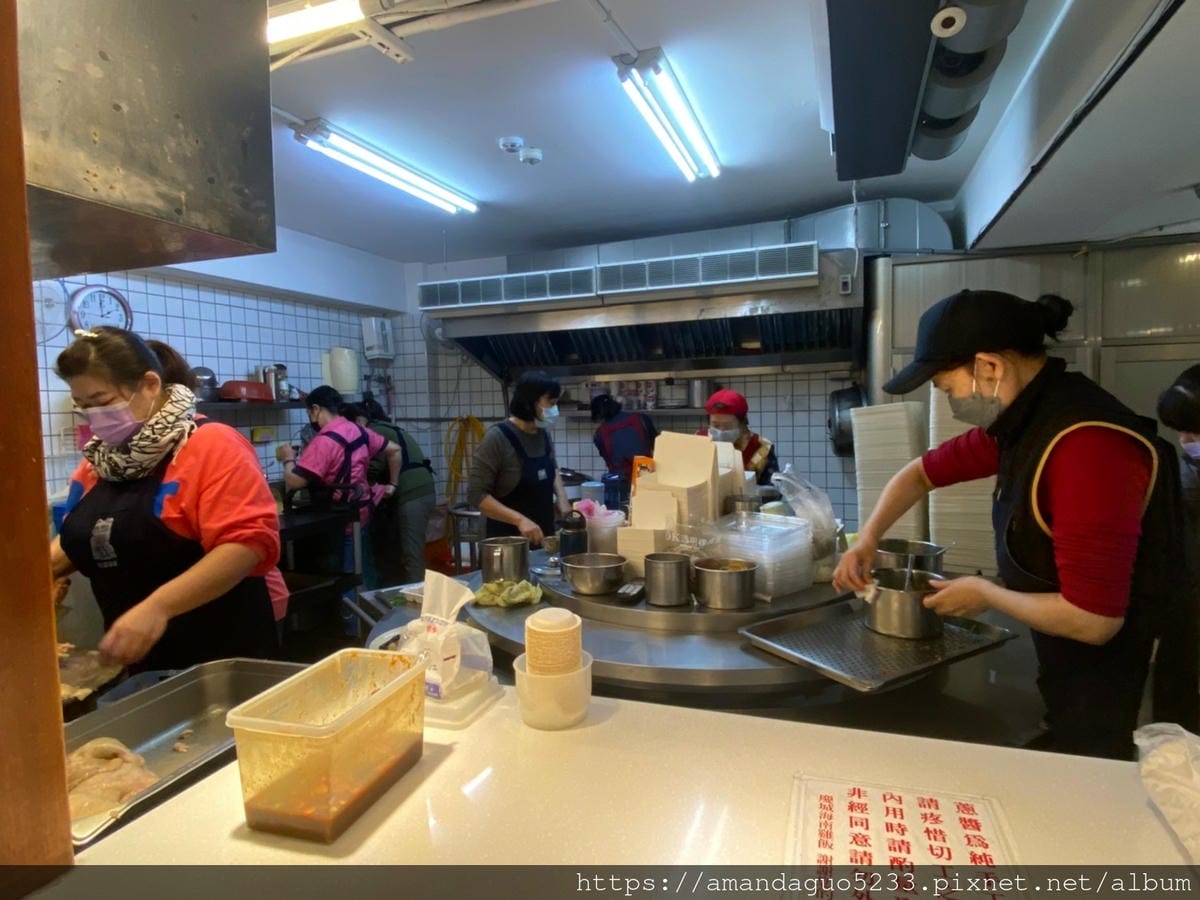食記-台北市松山區慶城海南雞飯南京復興站超人氣海南雞飯