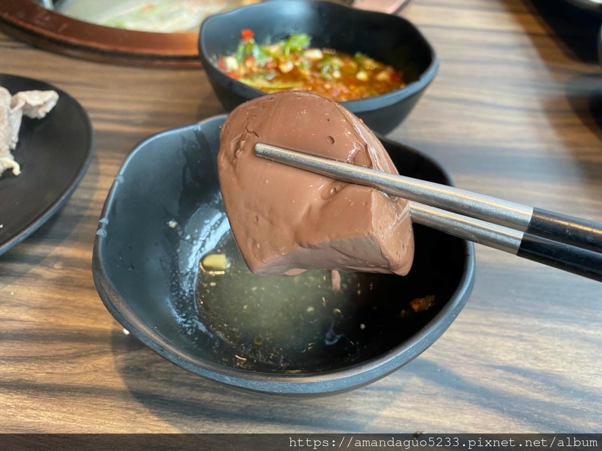 食記-台北市信義區辛巴適麻辣火鍋台北1號店來自澎湖的麻 食記-台北市信義區辛巴適麻辣火鍋台北1號店來自澎湖的麻