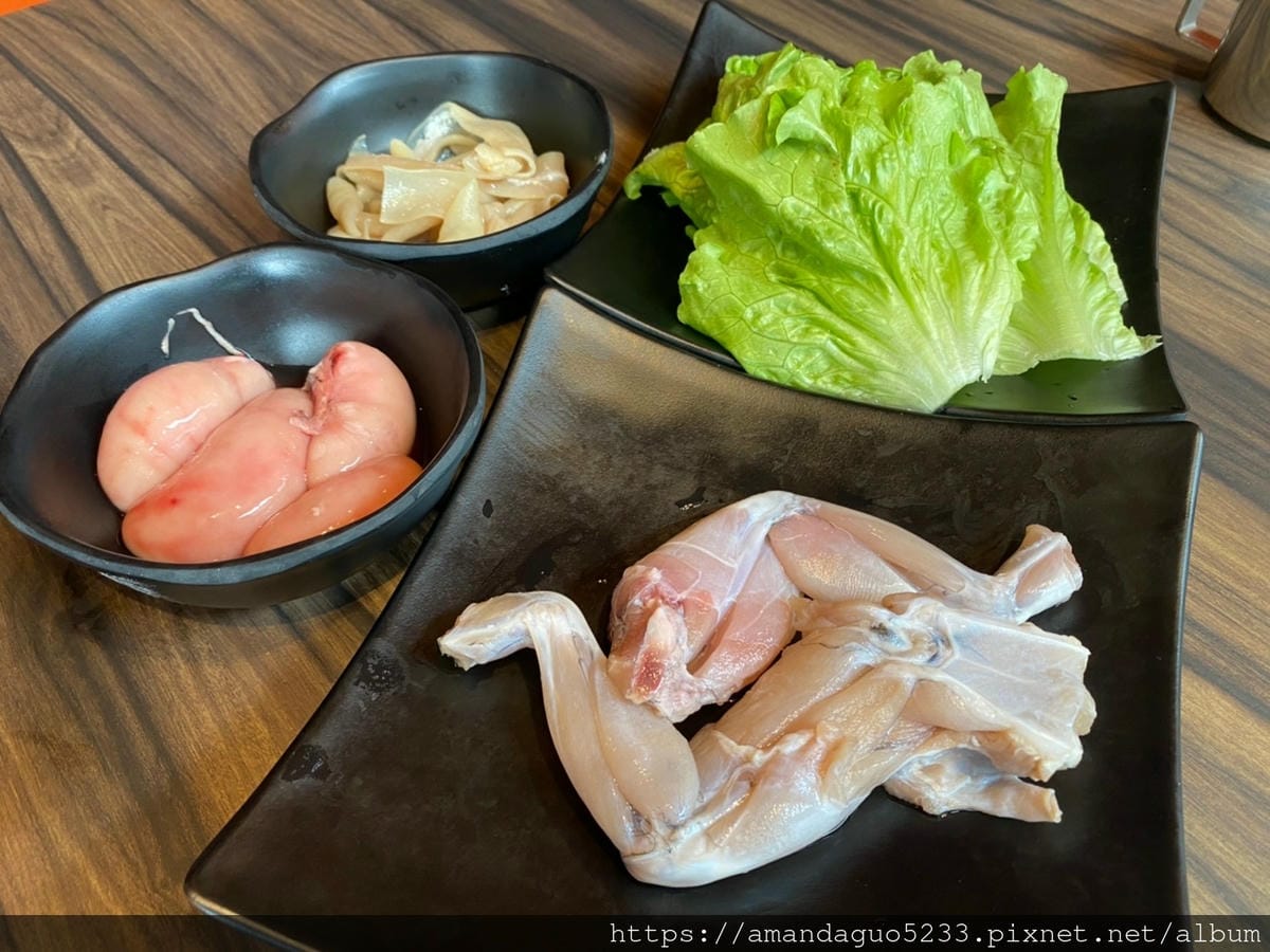 食記-台北市信義區辛巴適麻辣火鍋台北1號店來自澎湖的麻 食記-台北市信義區辛巴適麻辣火鍋台北1號店來自澎湖的麻