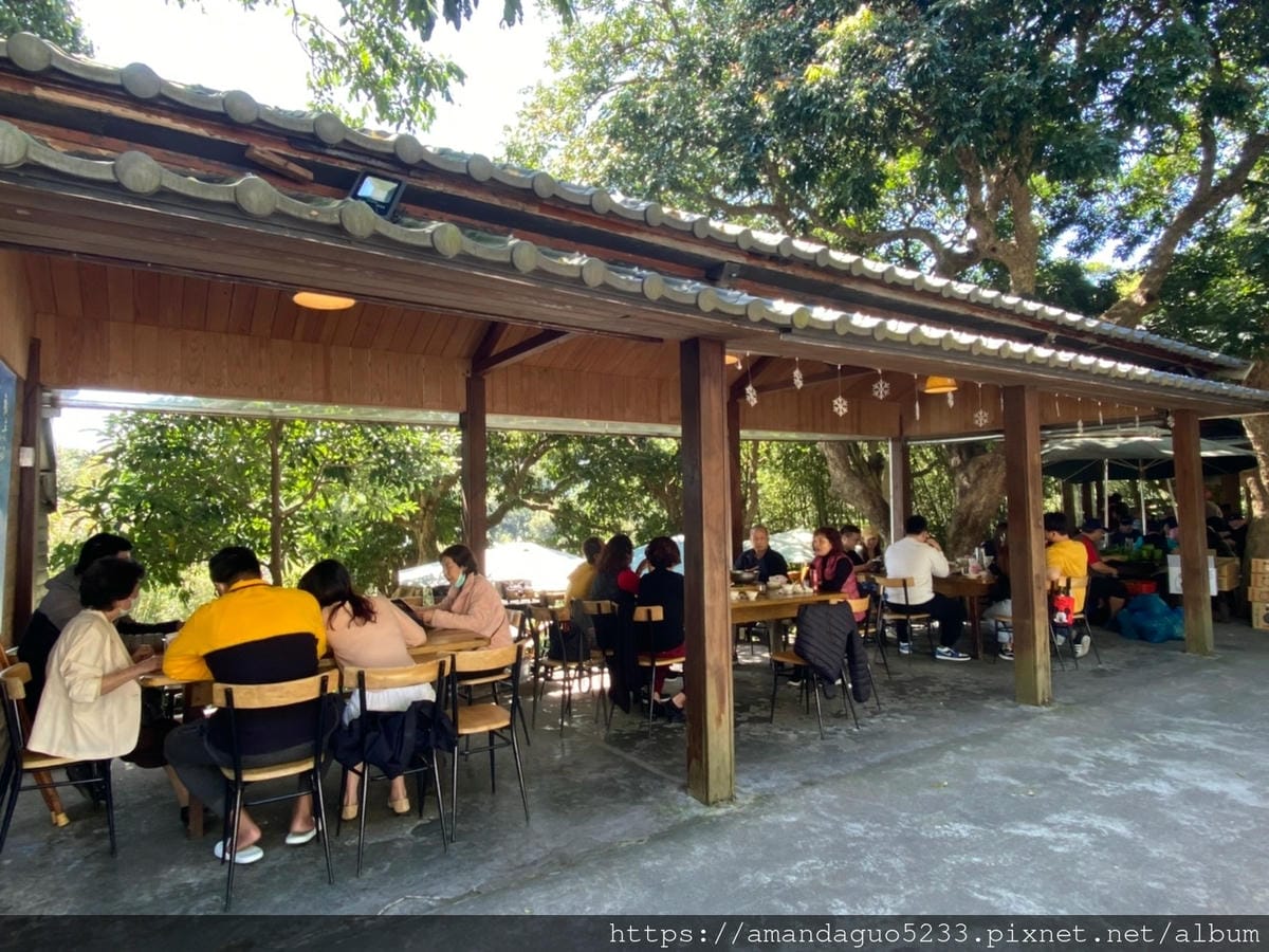 食記-新北市五股區碧瑤山莊到百年古厝庭園餐廳吃土雞,順