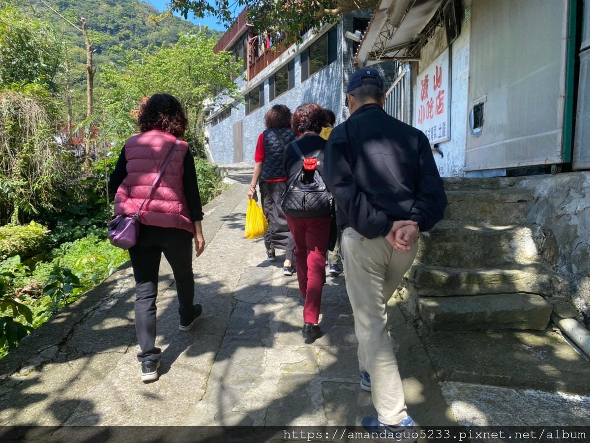 食記-新北市五股區碧瑤山莊到百年古厝庭園餐廳吃土雞,順