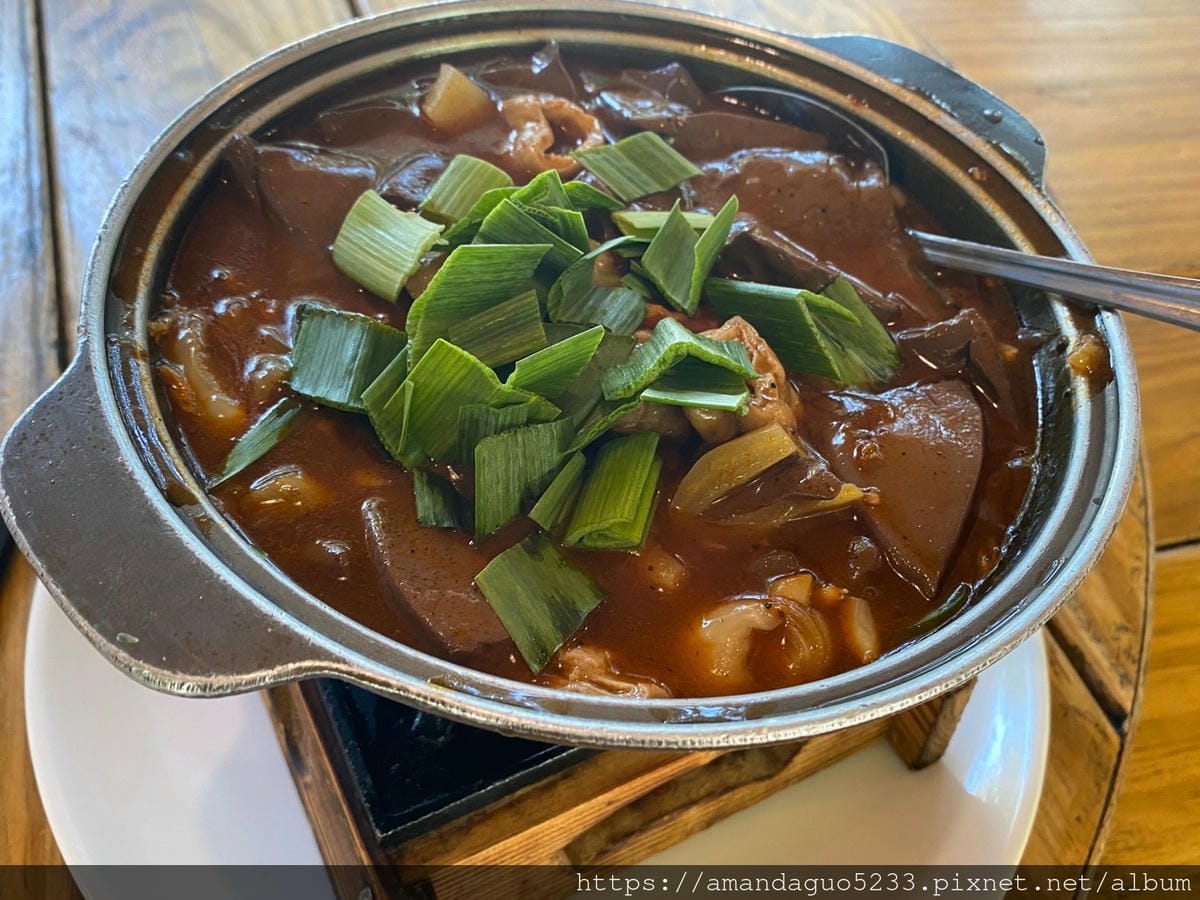 食記-新北市五股區碧瑤山莊到百年古厝庭園餐廳吃土雞,順