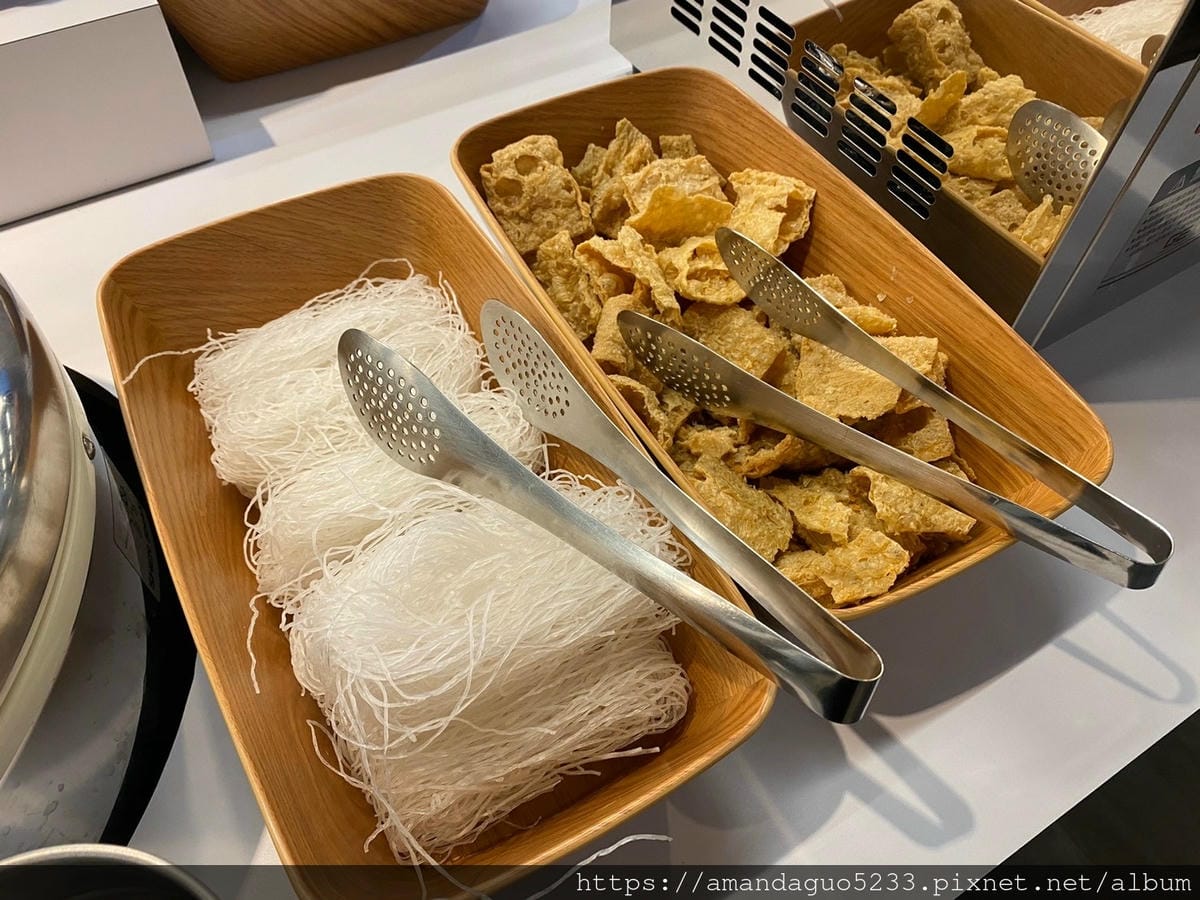 食記-新北市蘆洲區柒柒石頭火鍋新開幕!石頭火鍋吃到飽,