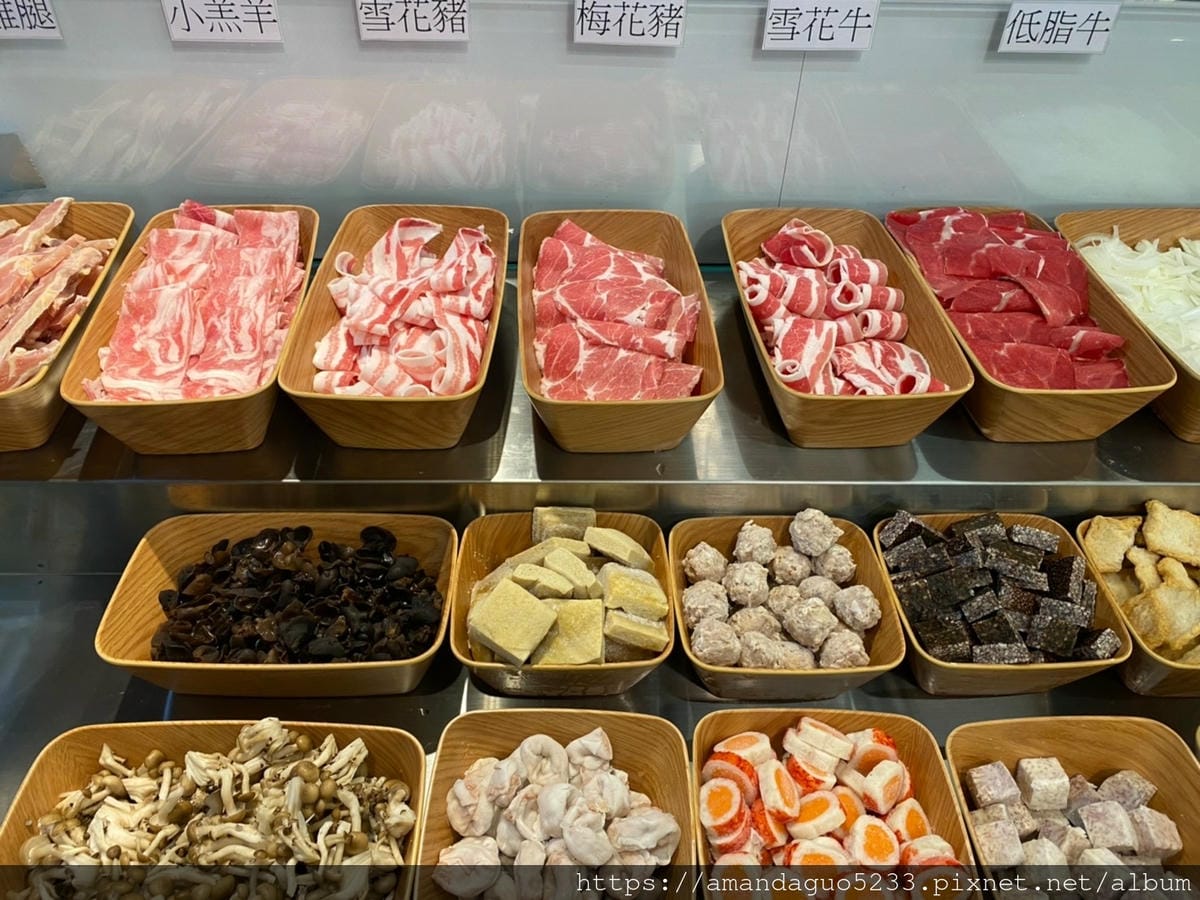 食記-新北市蘆洲區柒柒石頭火鍋新開幕!石頭火鍋吃到飽,