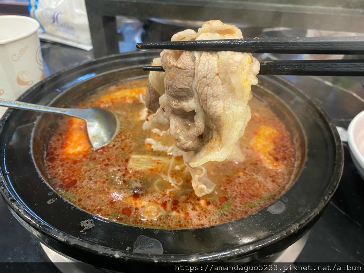 食記-新北市蘆洲區柒柒石頭火鍋新開幕!石頭火鍋吃到飽,