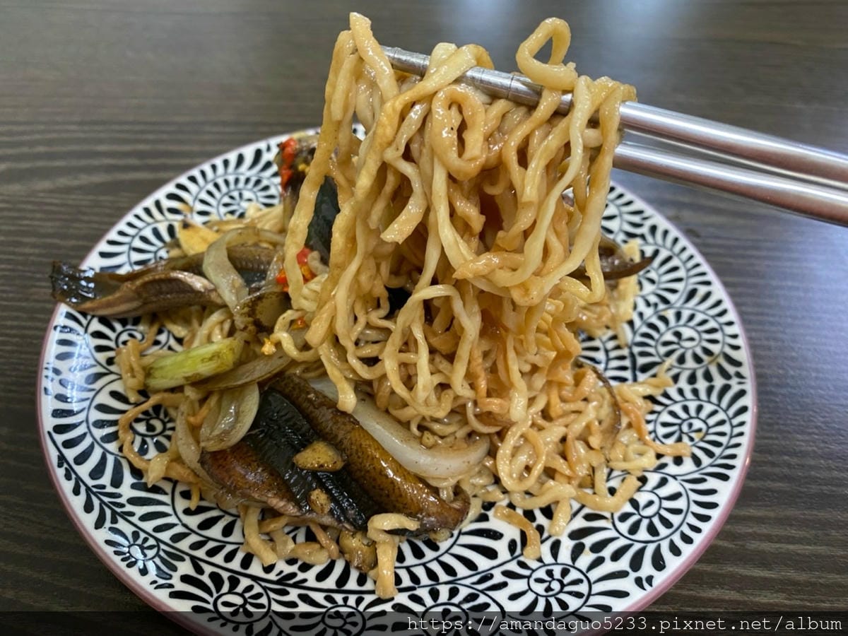 食記-台北市大安區阿明炒鱔魚東區鱔魚意麵,乾炒或羹湯各