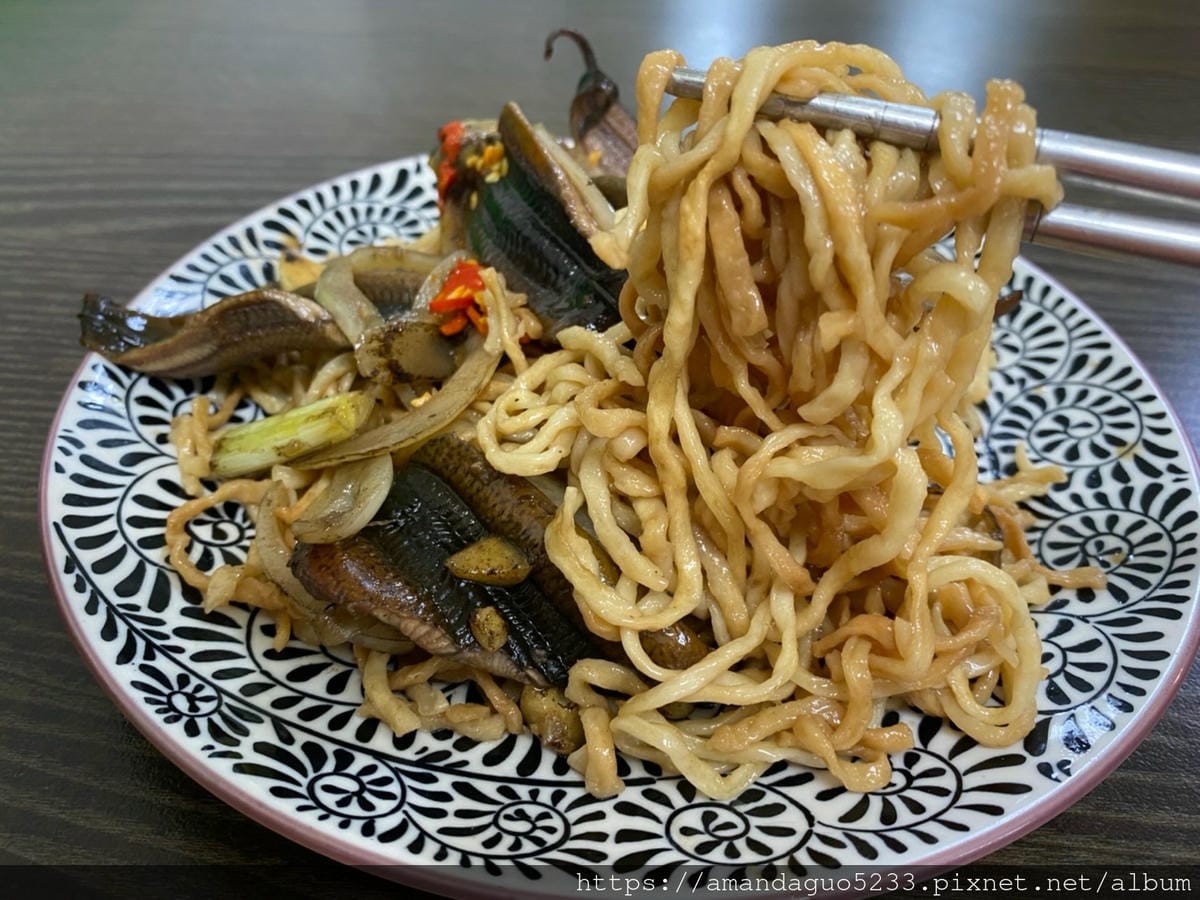 食記-台北市大安區阿明炒鱔魚東區鱔魚意麵,乾炒或羹湯各