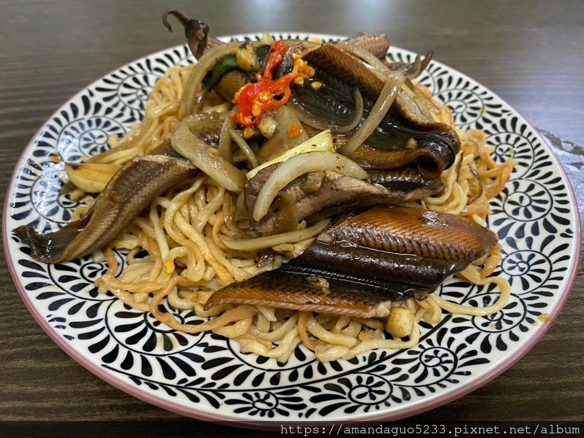 食記-台北市大安區阿明炒鱔魚東區鱔魚意麵,乾炒或羹湯各