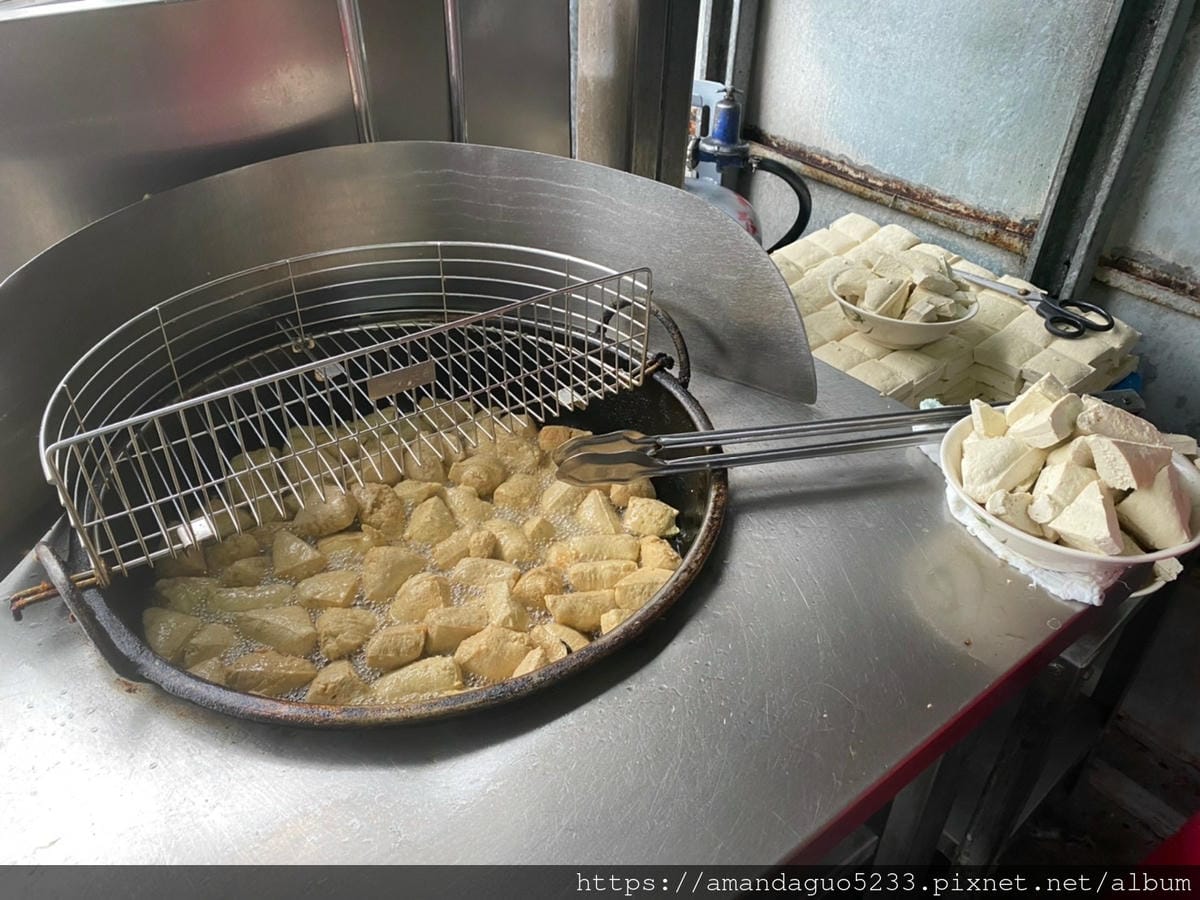 食記-台北市大同區顏記蚵仔麵線高速公路下不起眼的小店, 食記-台北市大同區顏記蚵仔麵線高速公路下不起眼的小店,