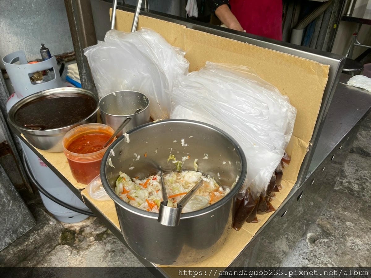 食記-台北市大同區顏記蚵仔麵線高速公路下不起眼的小店, 食記-台北市大同區顏記蚵仔麵線高速公路下不起眼的小店,