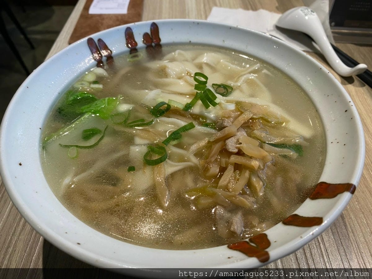 食記-台北市信義區餃子樂(信義店)30年水餃老店的華麗 食記-台北市信義區餃子樂(信義店)30年水餃老店的華麗