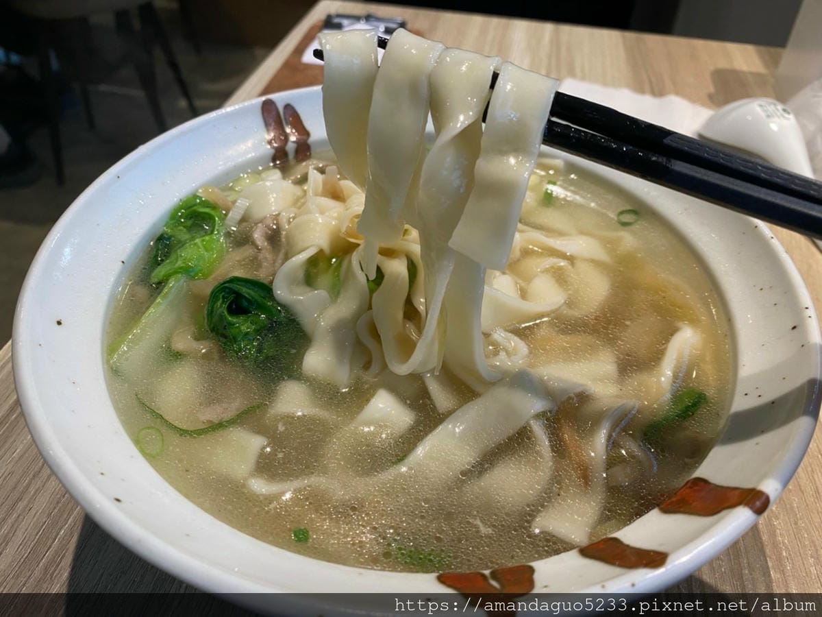 食記-台北市信義區餃子樂(信義店)30年水餃老店的華麗 食記-台北市信義區餃子樂(信義店)30年水餃老店的華麗