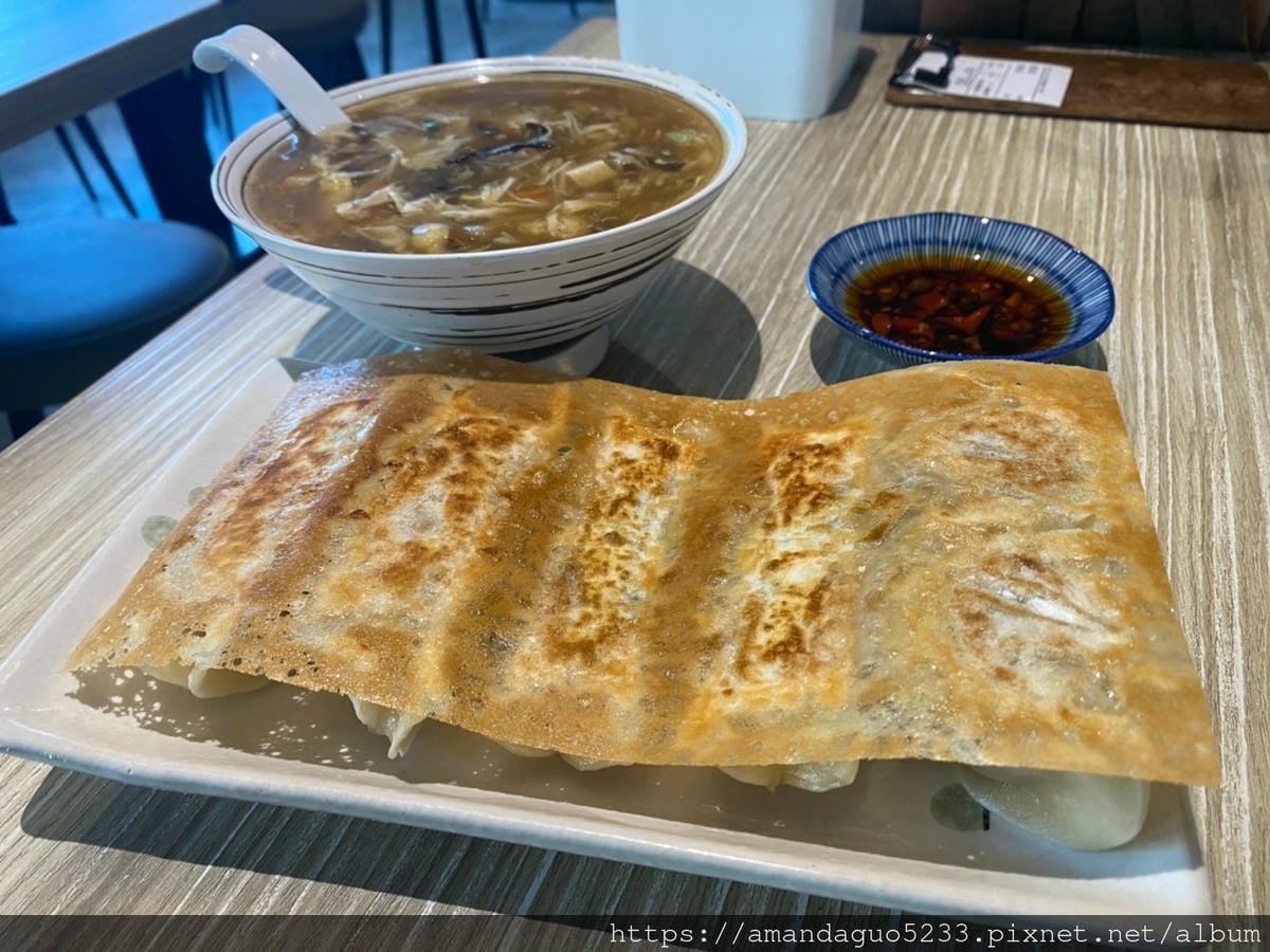食記-台北市信義區餃子樂(信義店)30年水餃老店的華麗 食記-台北市信義區餃子樂(信義店)30年水餃老店的華麗
