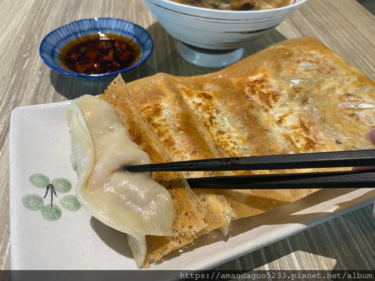 食記-台北市信義區餃子樂(信義店)30年水餃老店的華麗 食記-台北市信義區餃子樂(信義店)30年水餃老店的華麗