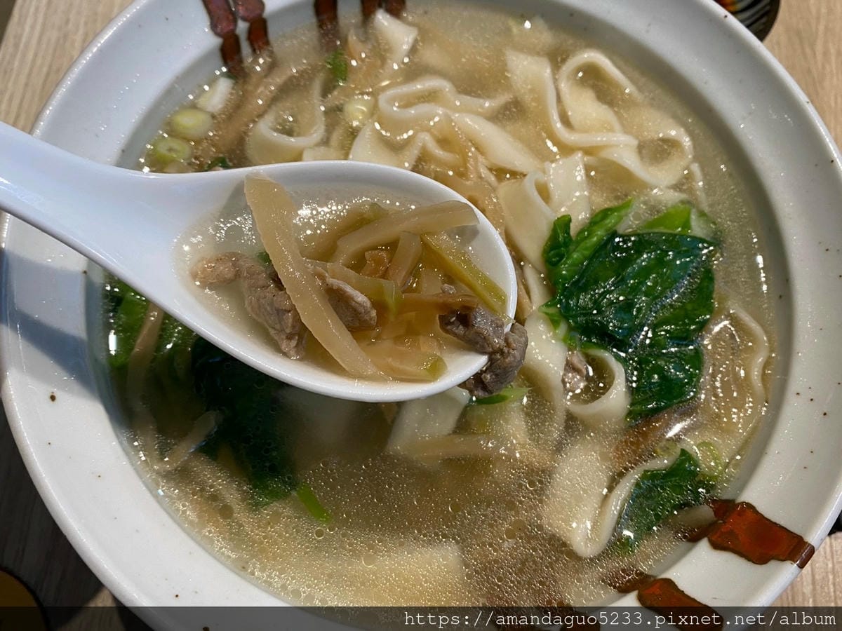 食記-台北市信義區餃子樂(信義店)30年水餃老店的華麗 食記-台北市信義區餃子樂(信義店)30年水餃老店的華麗