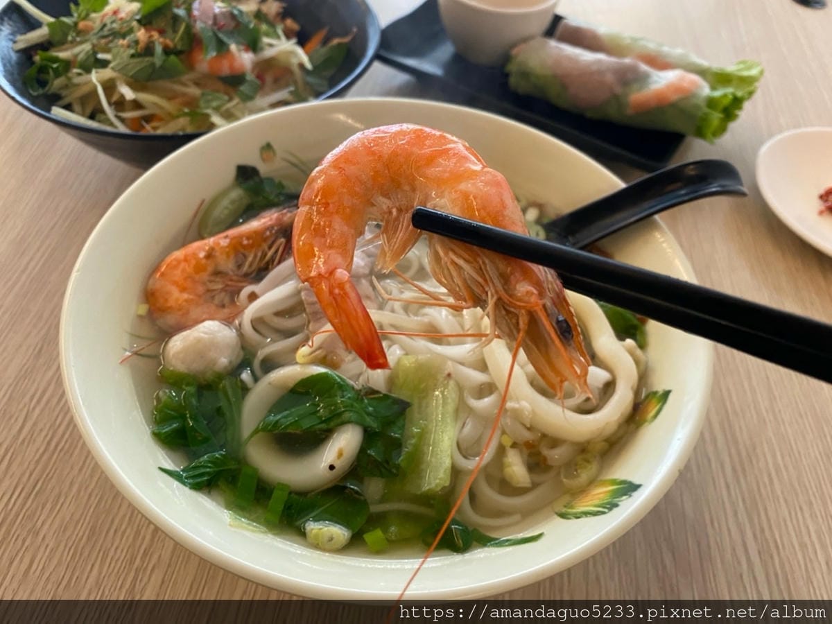 食記-台北市大安區霜越南河粉東區越南河粉店,新鮮美味又