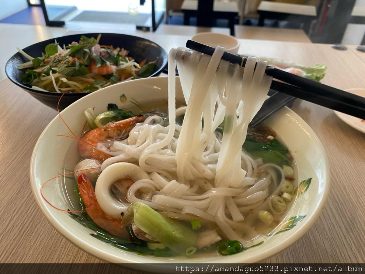 食記-台北市大安區霜越南河粉東區越南河粉店,新鮮美味又
