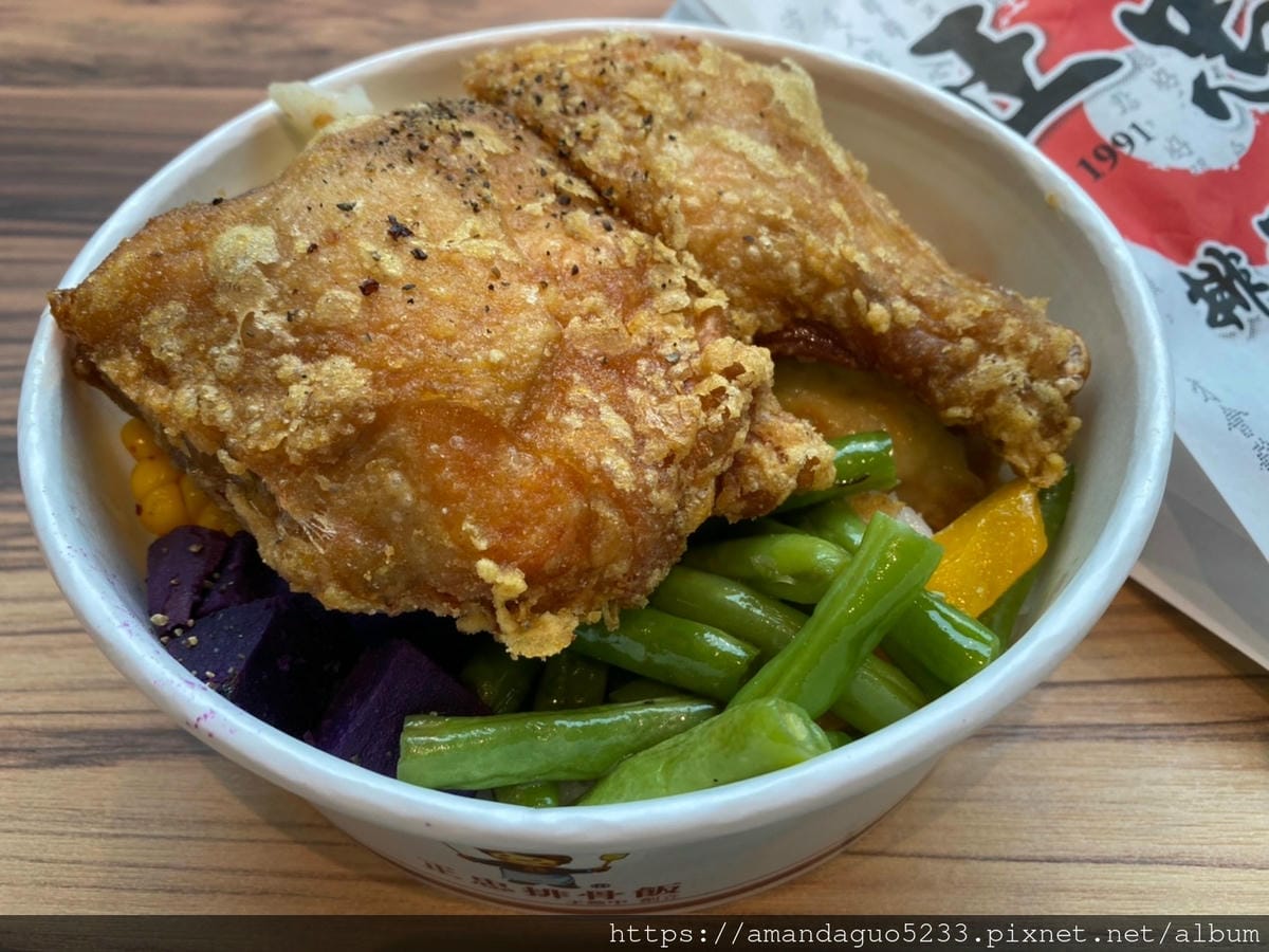 食記-台北市信義區正忠排骨飯(永吉店)新開幕!便當南霸