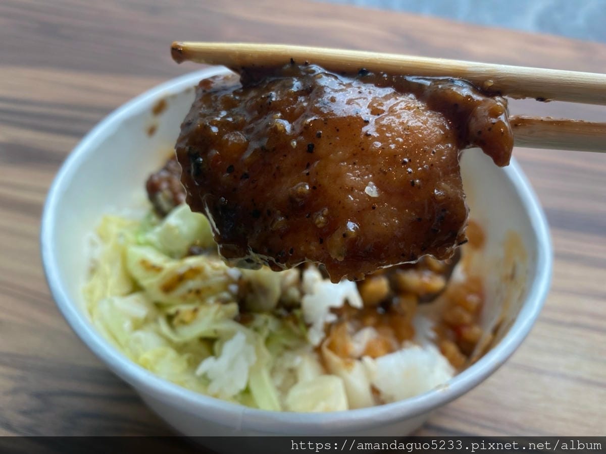 食記-台北市信義區正忠排骨飯(永吉店)新開幕!便當南霸