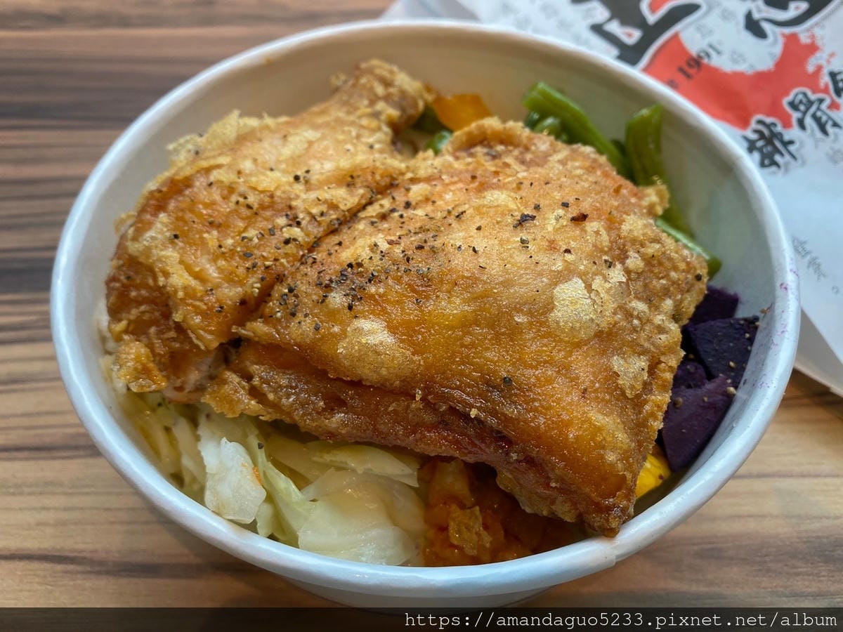 食記-台北市信義區正忠排骨飯(永吉店)新開幕!便當南霸