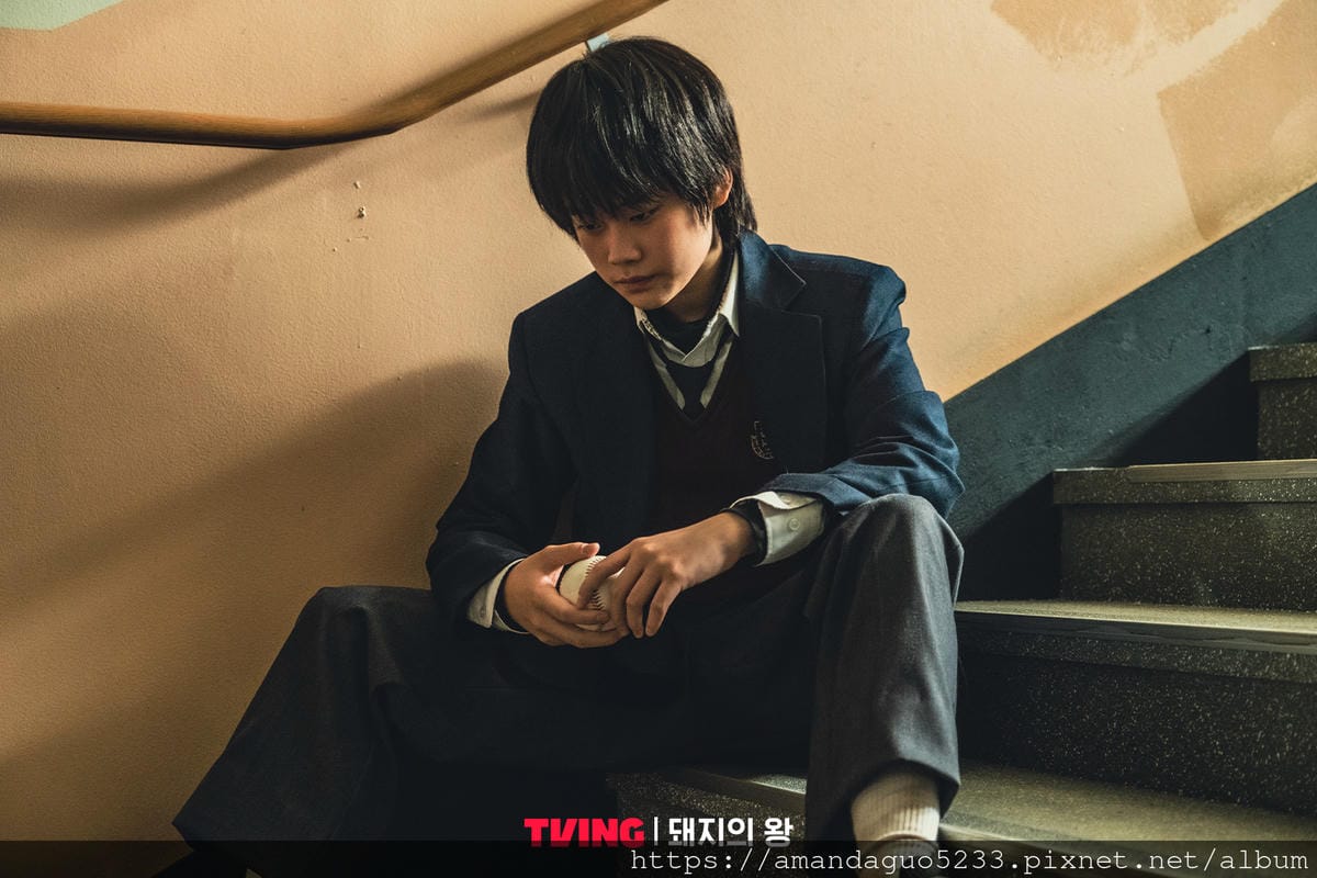 韓劇劇透分享2022.03.18豬玀之王(12集) 
