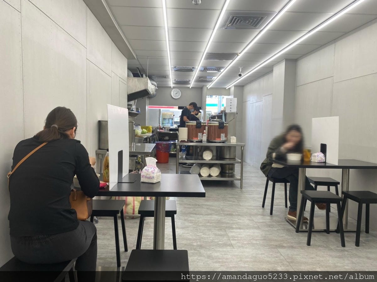 食記-台北市大安區本田雞肉東區新開發雞肉飯,肉質鮮甜醬 食記-台北市大安區本田雞肉東區新開發雞肉飯,肉質鮮甜醬