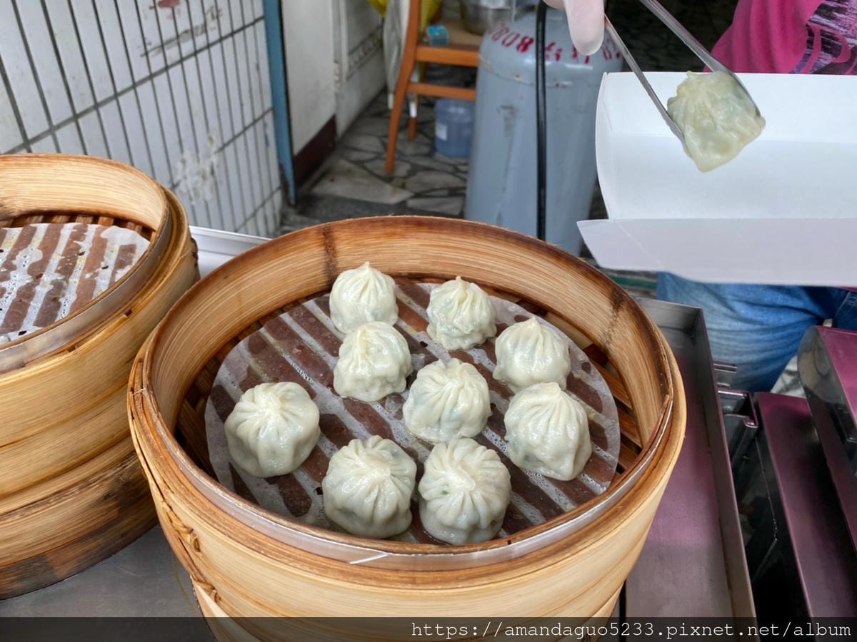 食記-新北市蘆洲區黃師父上海小籠包巷弄內不起眼的點心小