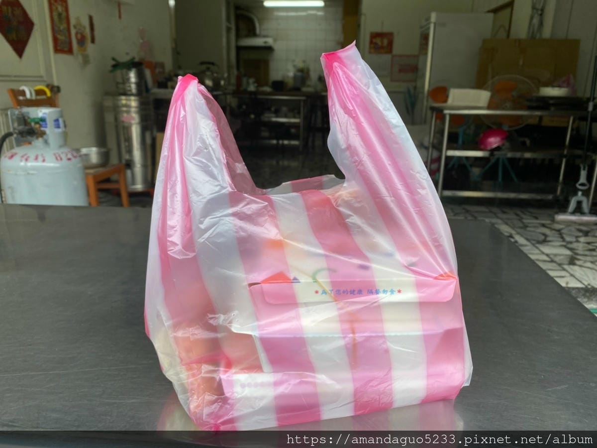 食記-新北市蘆洲區黃師父上海小籠包巷弄內不起眼的點心小