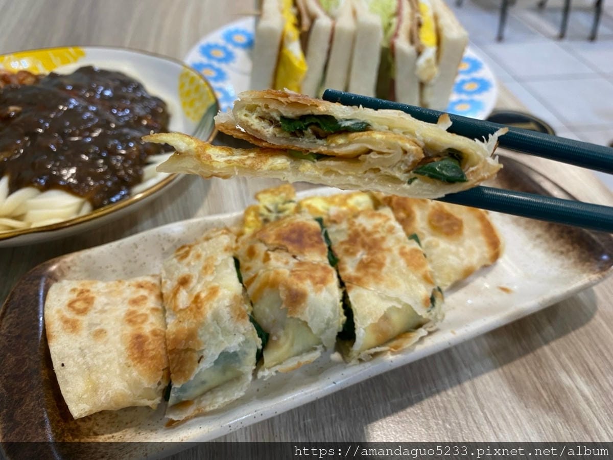 食記-新北市蘆洲區小濤谷早午餐蘆洲大份量早午餐,空間寬