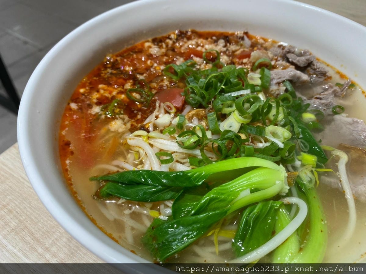 食記-台北市信義區皇泰泰 泰國船麵新開幕!泰國人開的泰