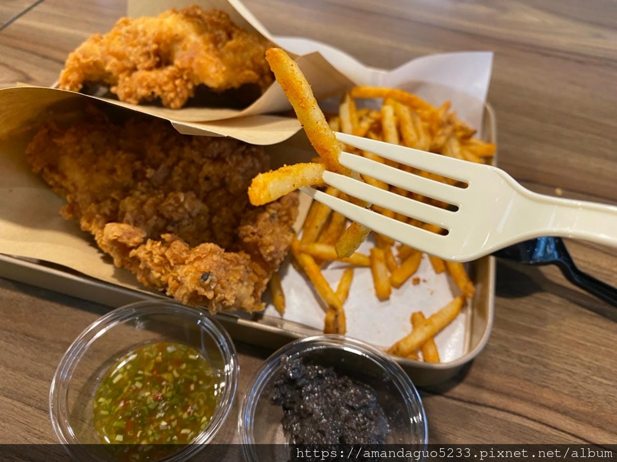 食記-台北市信義區嘶咔炸雞新開幕!炸雞控必點美國南方經 食記-台北市信義區嘶咔炸雞新開幕!炸雞控必點美國南方經