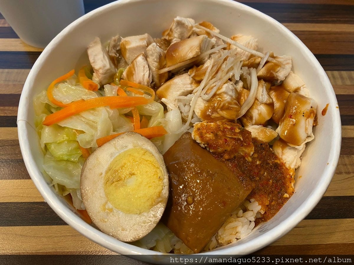 食記-台北市信義區雞肉幫新開幕!松菸附近雞肉飯料理,嗜