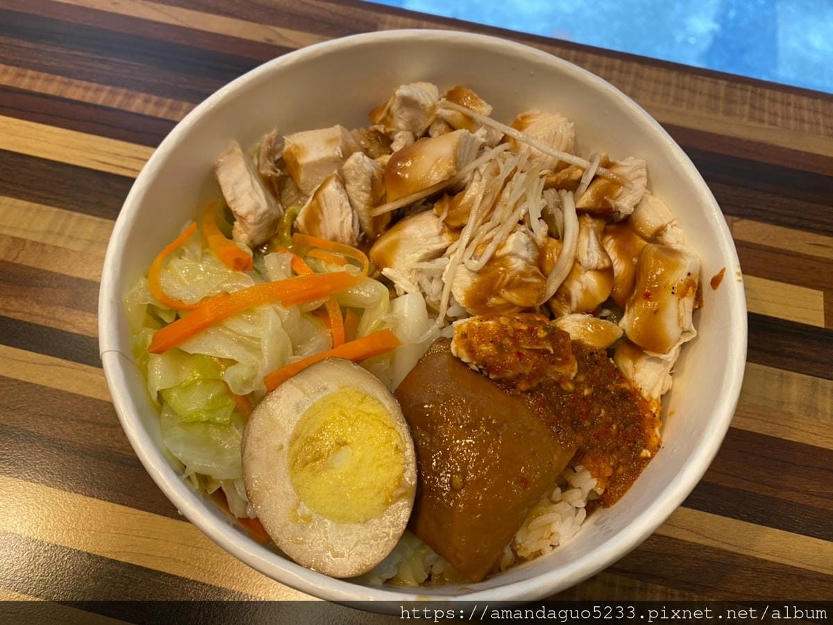 食記-台北市信義區雞肉幫新開幕!松菸附近雞肉飯料理,嗜