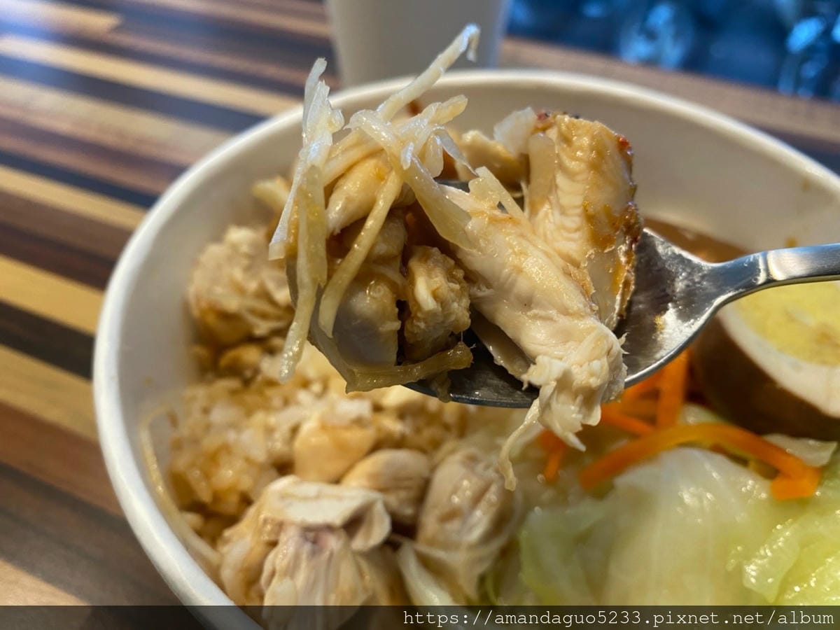 食記-台北市信義區雞肉幫新開幕!松菸附近雞肉飯料理,嗜