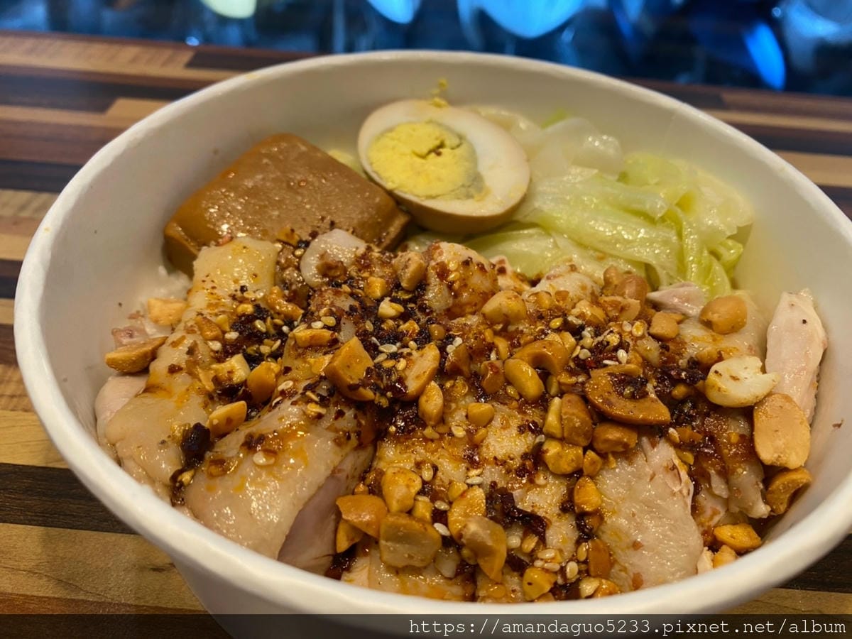 食記-台北市信義區雞肉幫新開幕!松菸附近雞肉飯料理,嗜