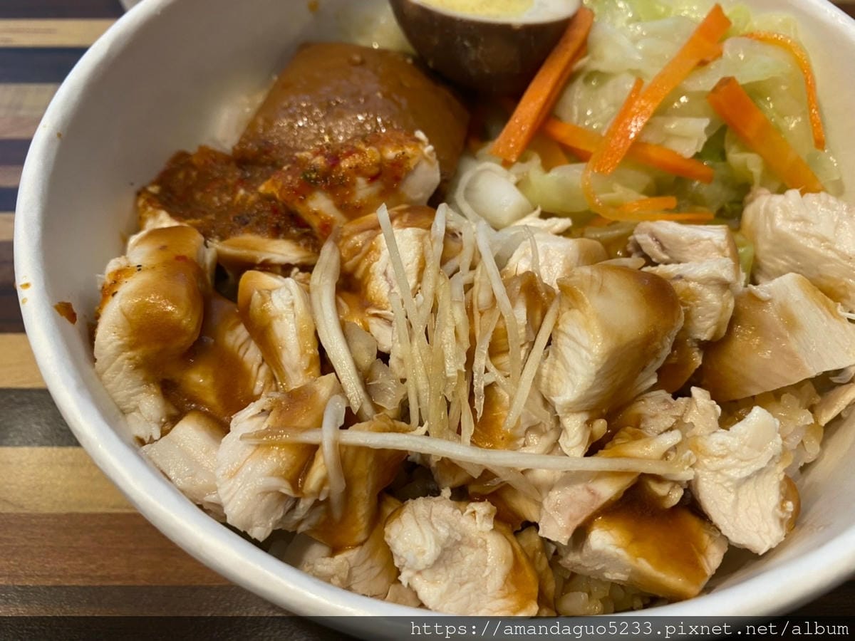 食記-台北市信義區雞肉幫新開幕!松菸附近雞肉飯料理,嗜