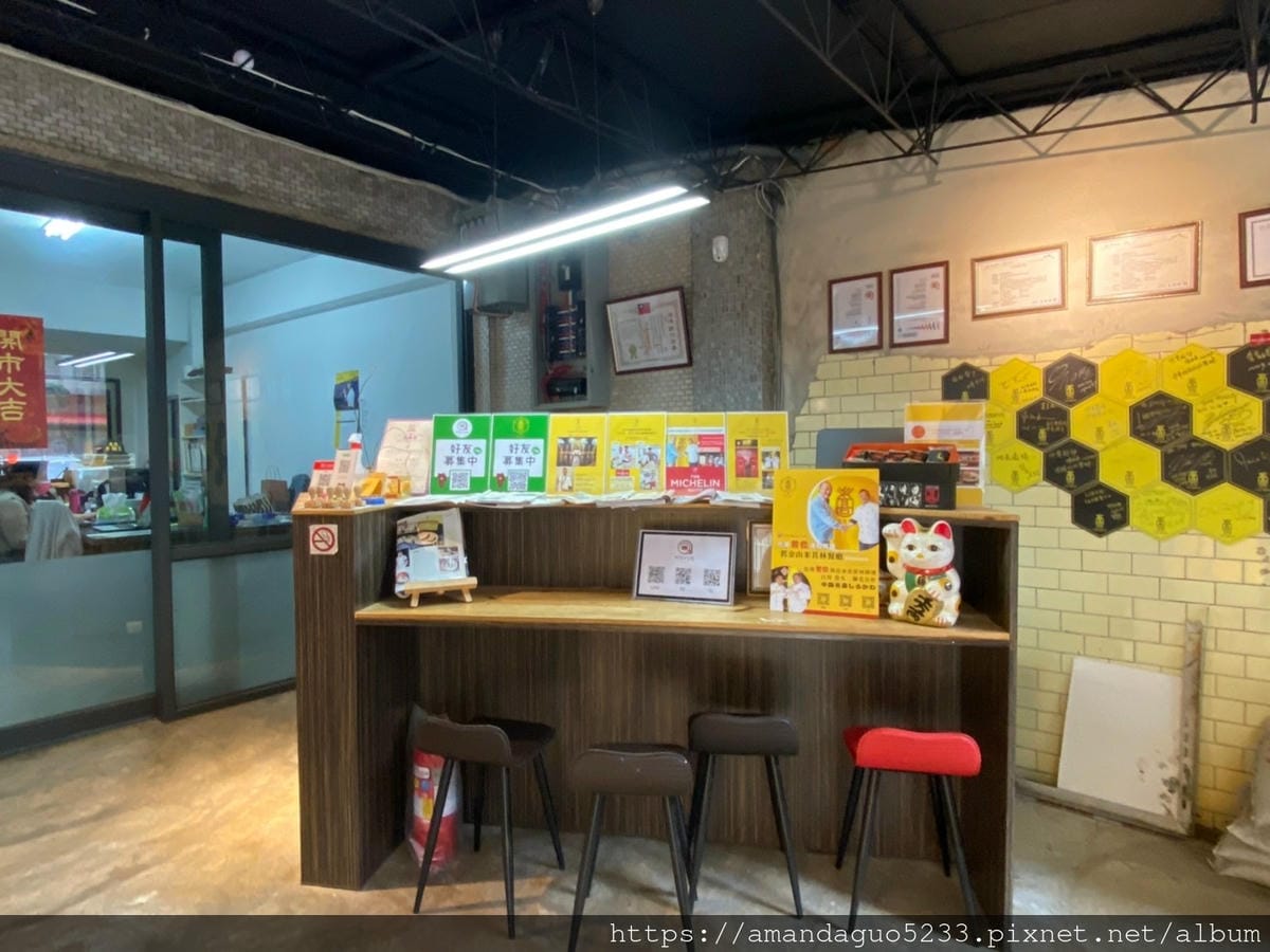 食記-台北市信義區女王飯捲新開幕!鳳梨酥達人高女婿改賣