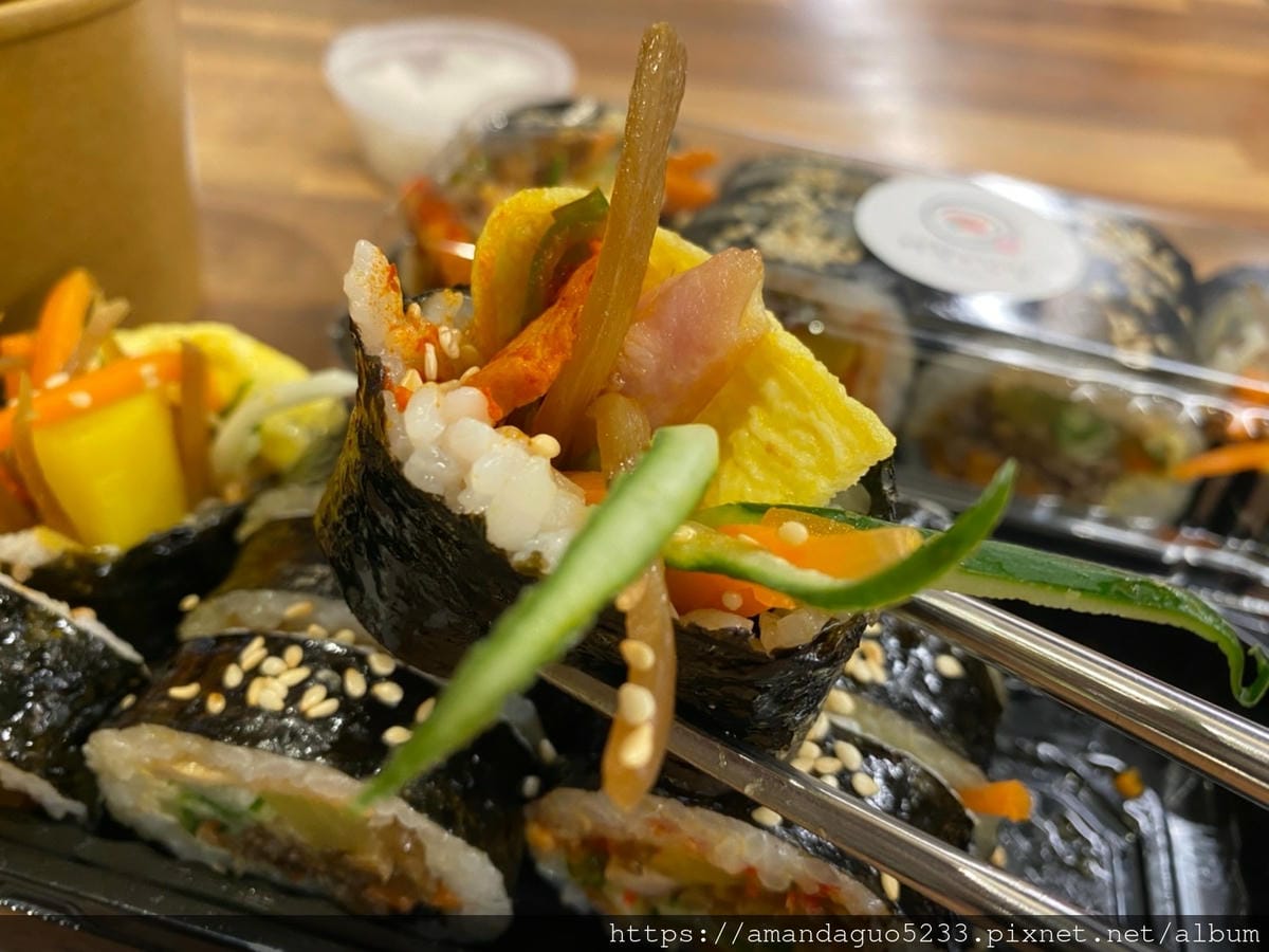 食記-台北市信義區女王飯捲新開幕!鳳梨酥達人高女婿改賣