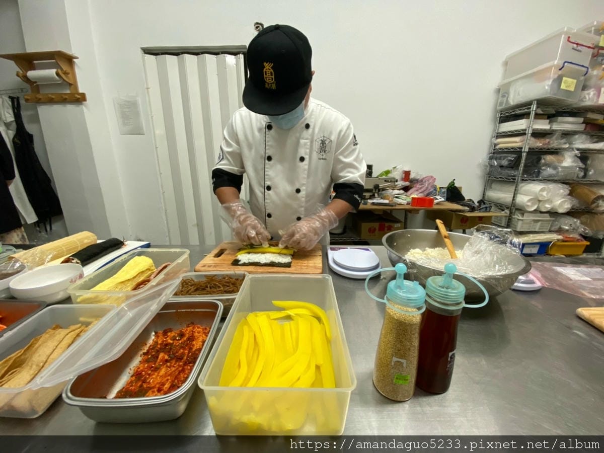 食記-台北市信義區女王飯捲新開幕!鳳梨酥達人高女婿改賣