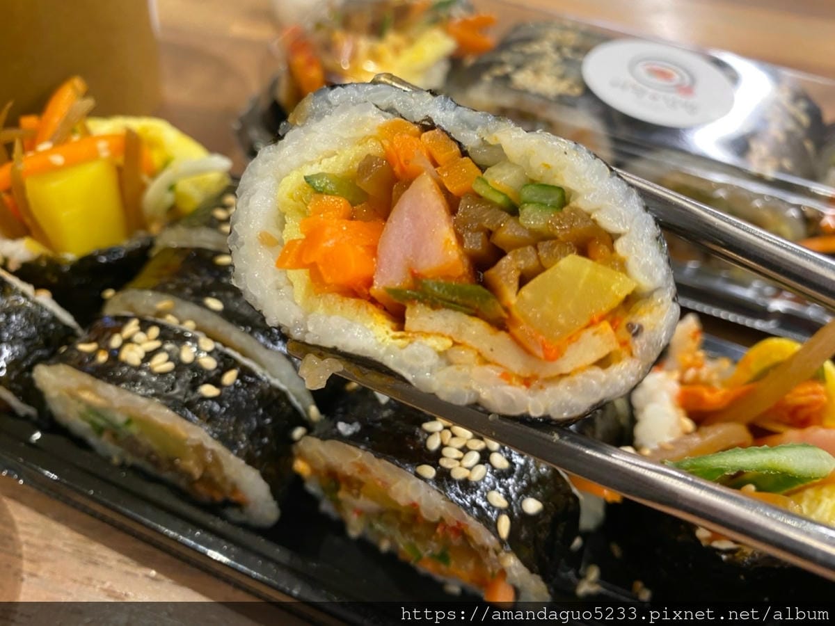 食記-台北市信義區女王飯捲新開幕!鳳梨酥達人高女婿改賣