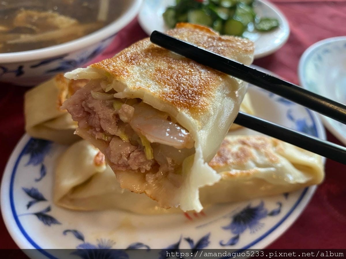 食記-台北市信義區公園餡餅粥永春站平價老餐館,首度嚐試 食記-台北市信義區公園餡餅粥永春站平價老餐館,首度嚐試